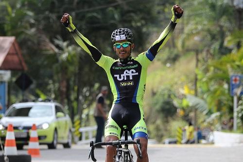 Ciclista de 25 anos vence pela primeira vez na competição. No feminino Thayná de Lima, garante o título / Foto: Divulgação